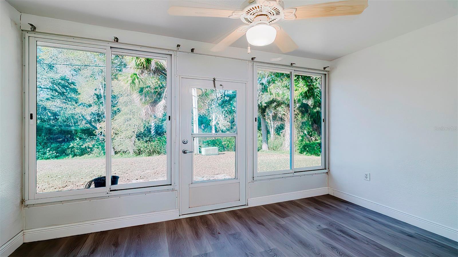 VILLA DEL RIO - Residential