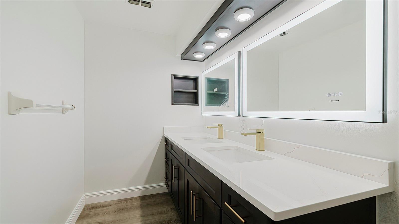 VILLA DEL RIO - Residential