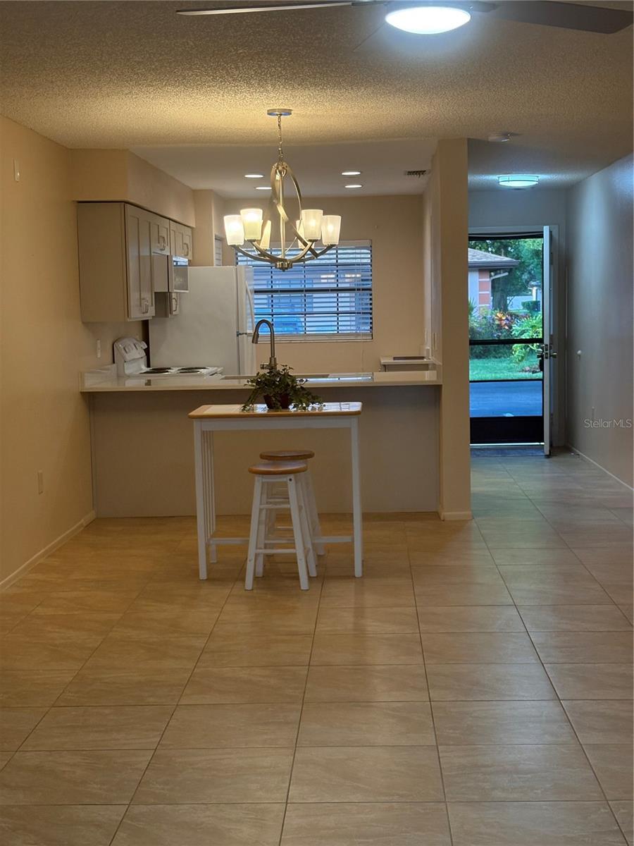 RIDGE GROVES CONDO - Residential Lease