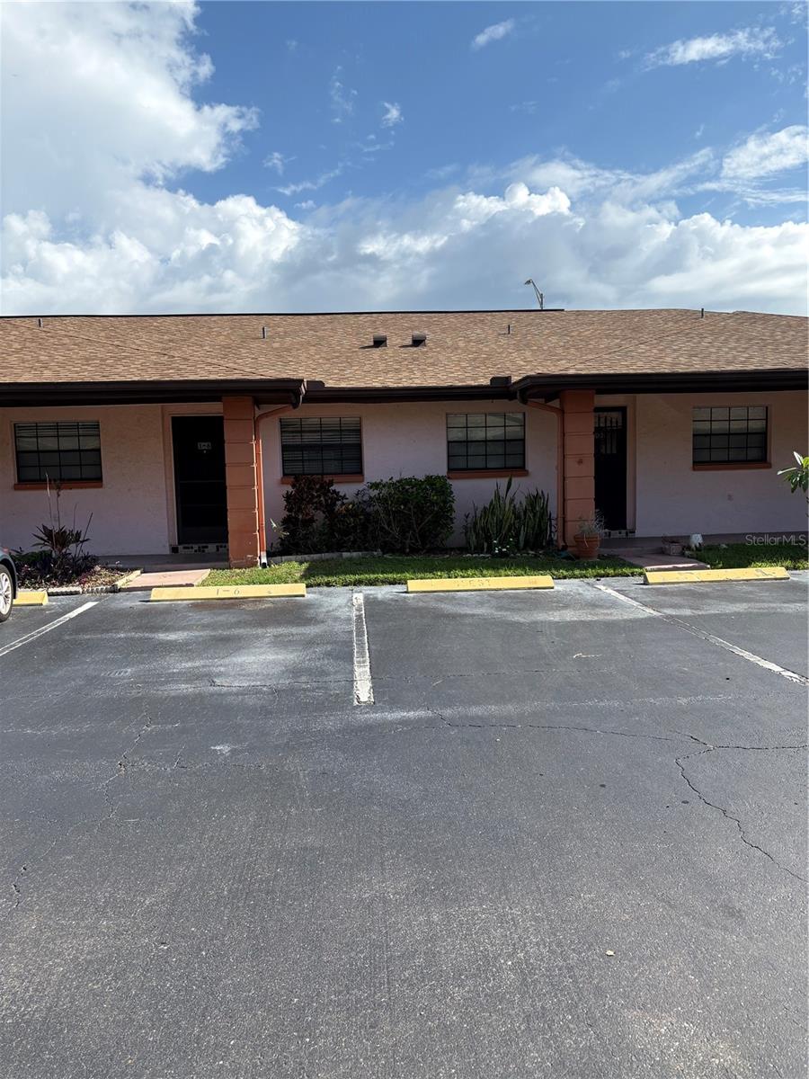 RIDGE GROVES CONDO - Residential Lease