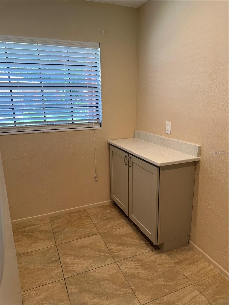 RIDGE GROVES CONDO - Residential Lease