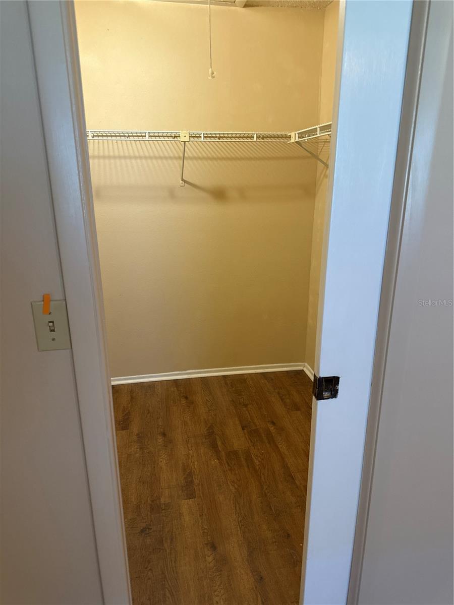 RIDGE GROVES CONDO - Residential Lease