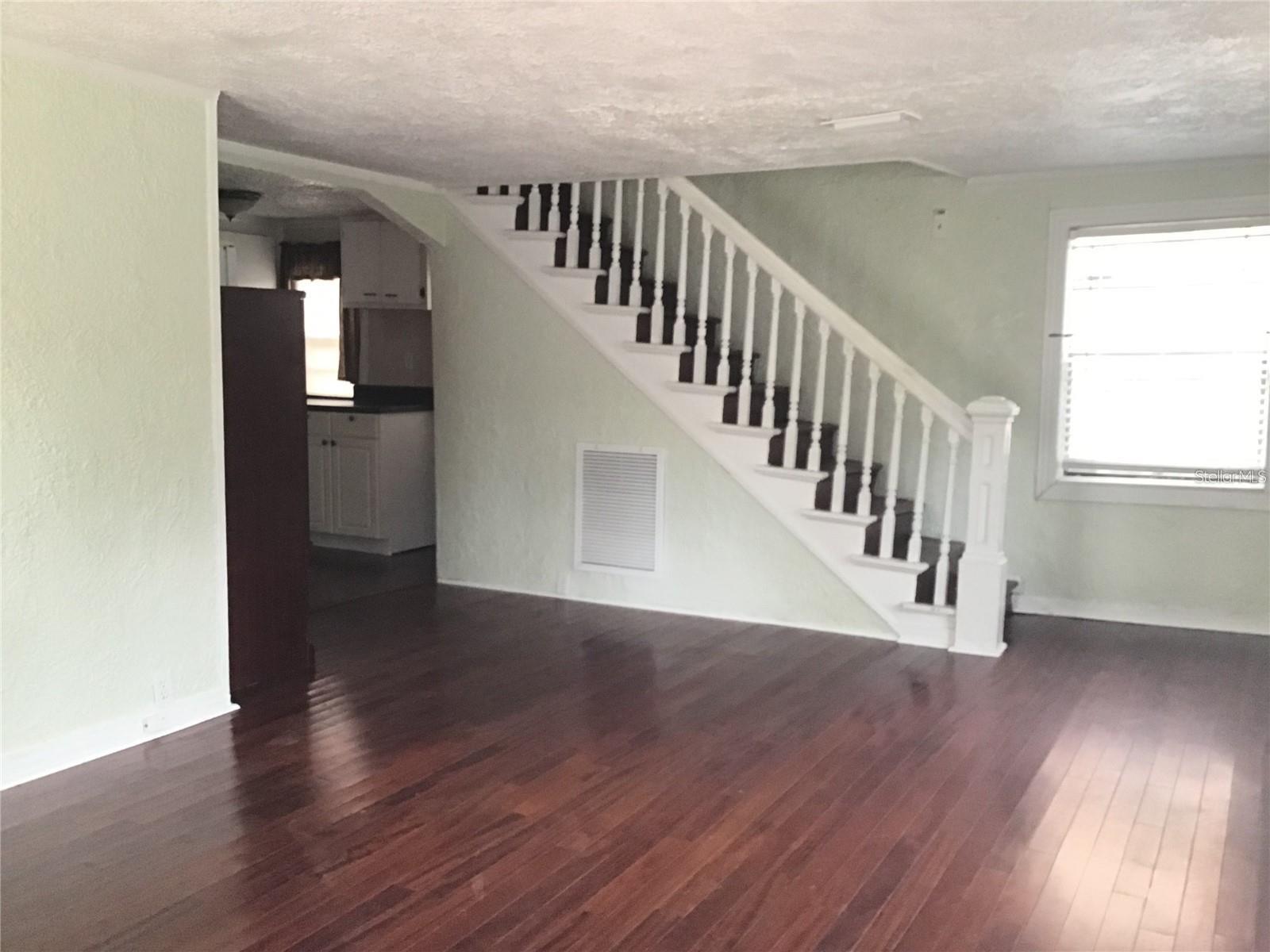 FERN CLIFF - Residential