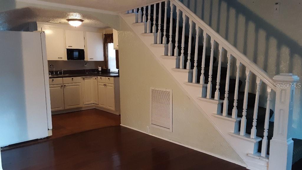 FERN CLIFF - Residential