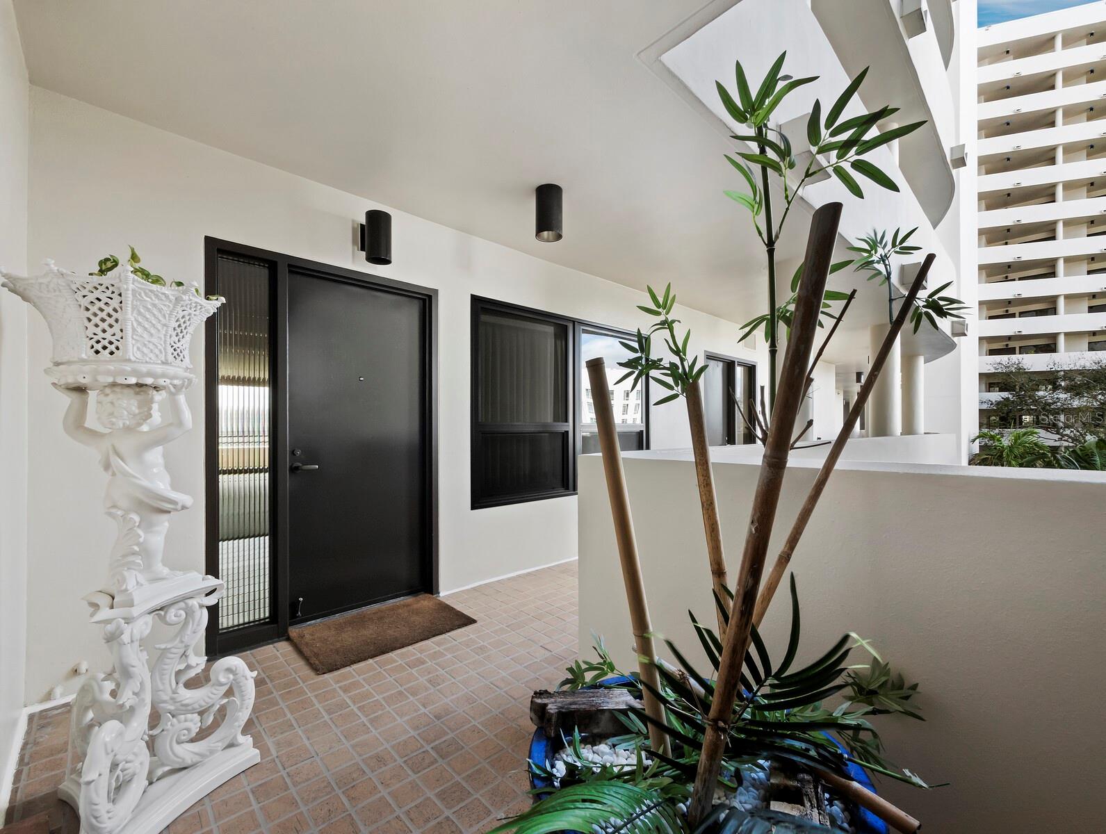 BAY PLAZA - Residential