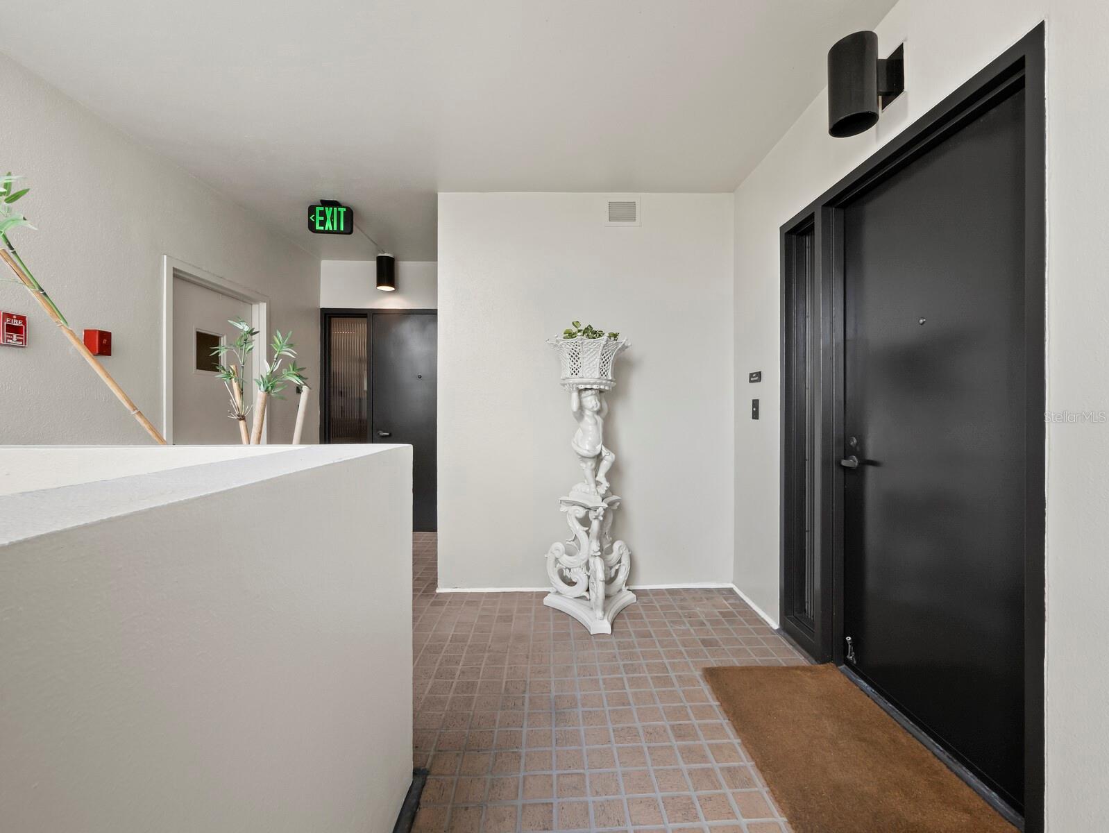 BAY PLAZA - Residential