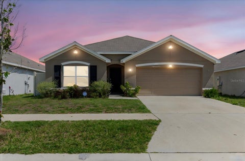 Photo of 2812 Gumbo Limbo Drive, Wimauma, FL 33598 (MLS # TB8516432)