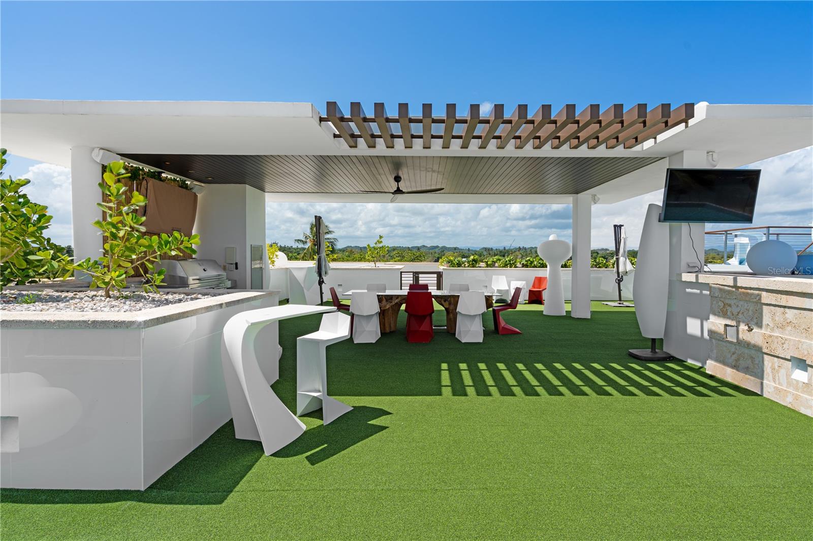 WEST BEACH RESIDENCES - Residential