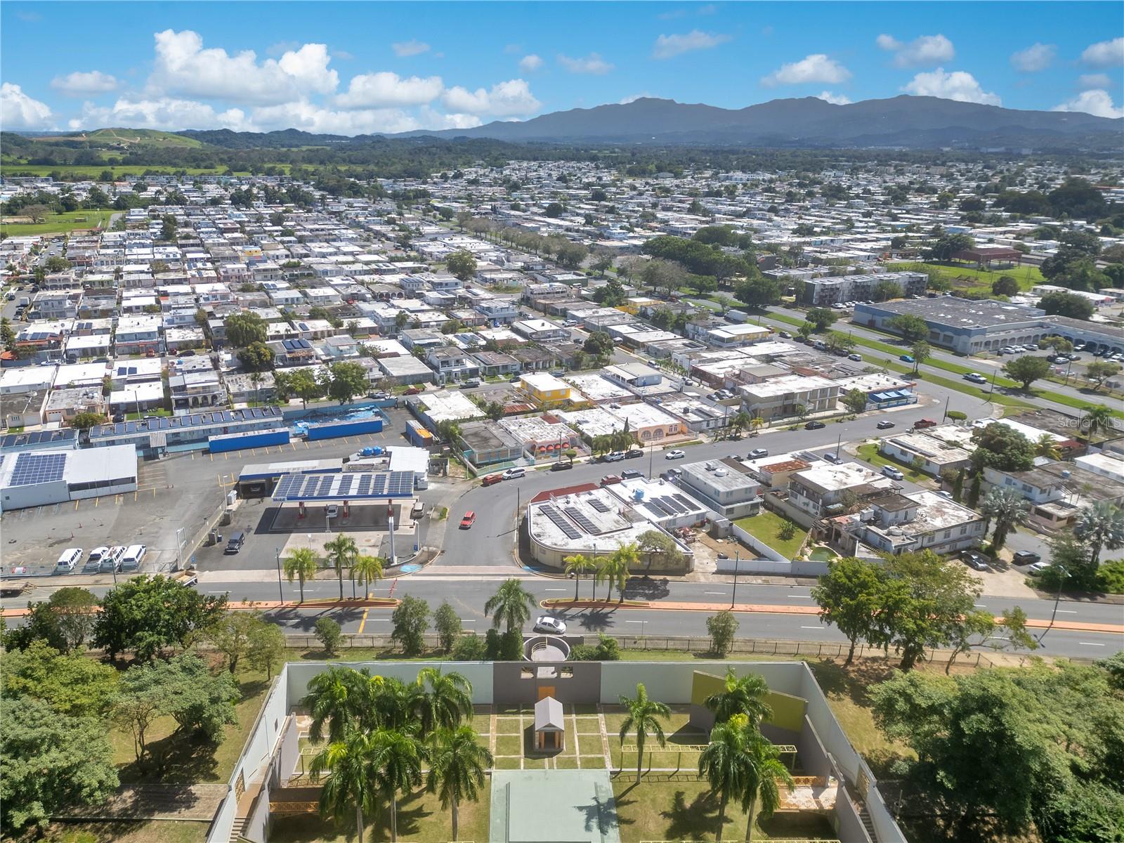 VILLA CAROLINA - Residential