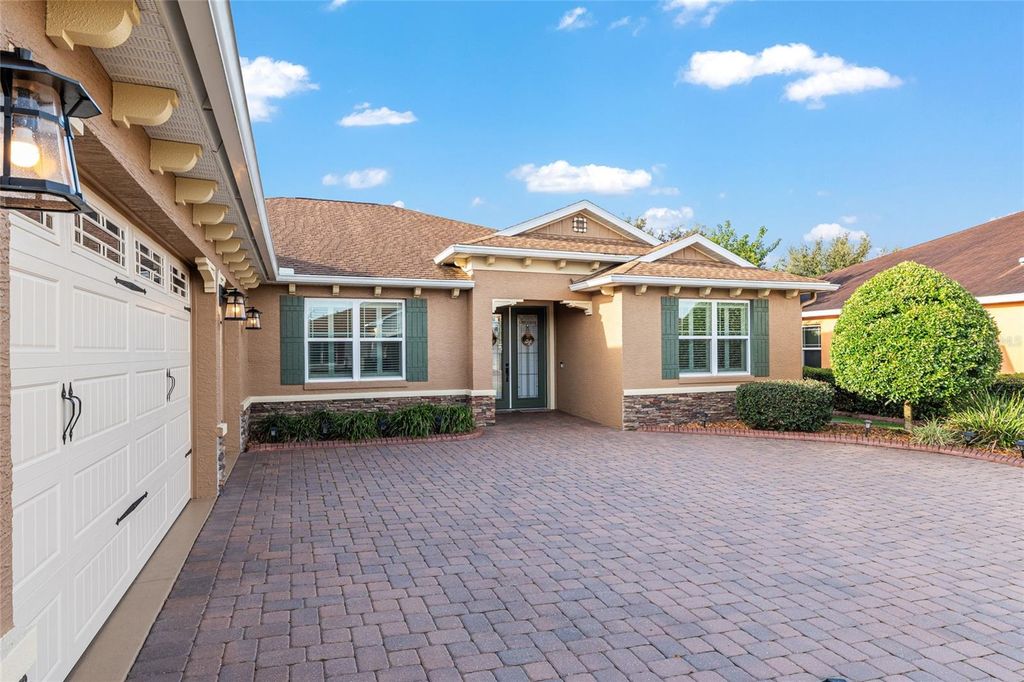 Photo of 9460 SW 86th Place, Ocala, FL 34481 (MLS # OM711239)