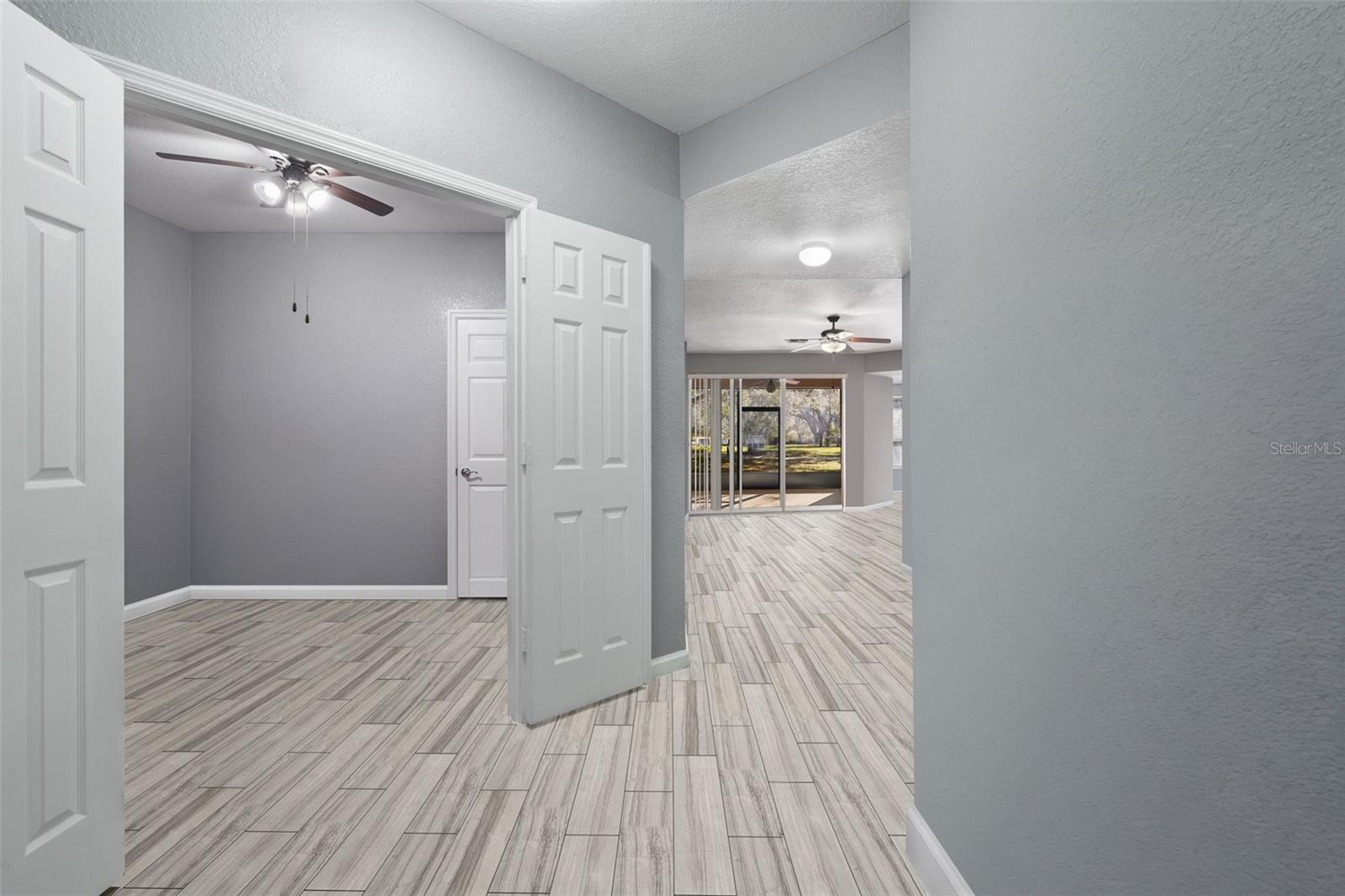 CARRIAGE HOMES/STONEBRIDGE COM - Residential