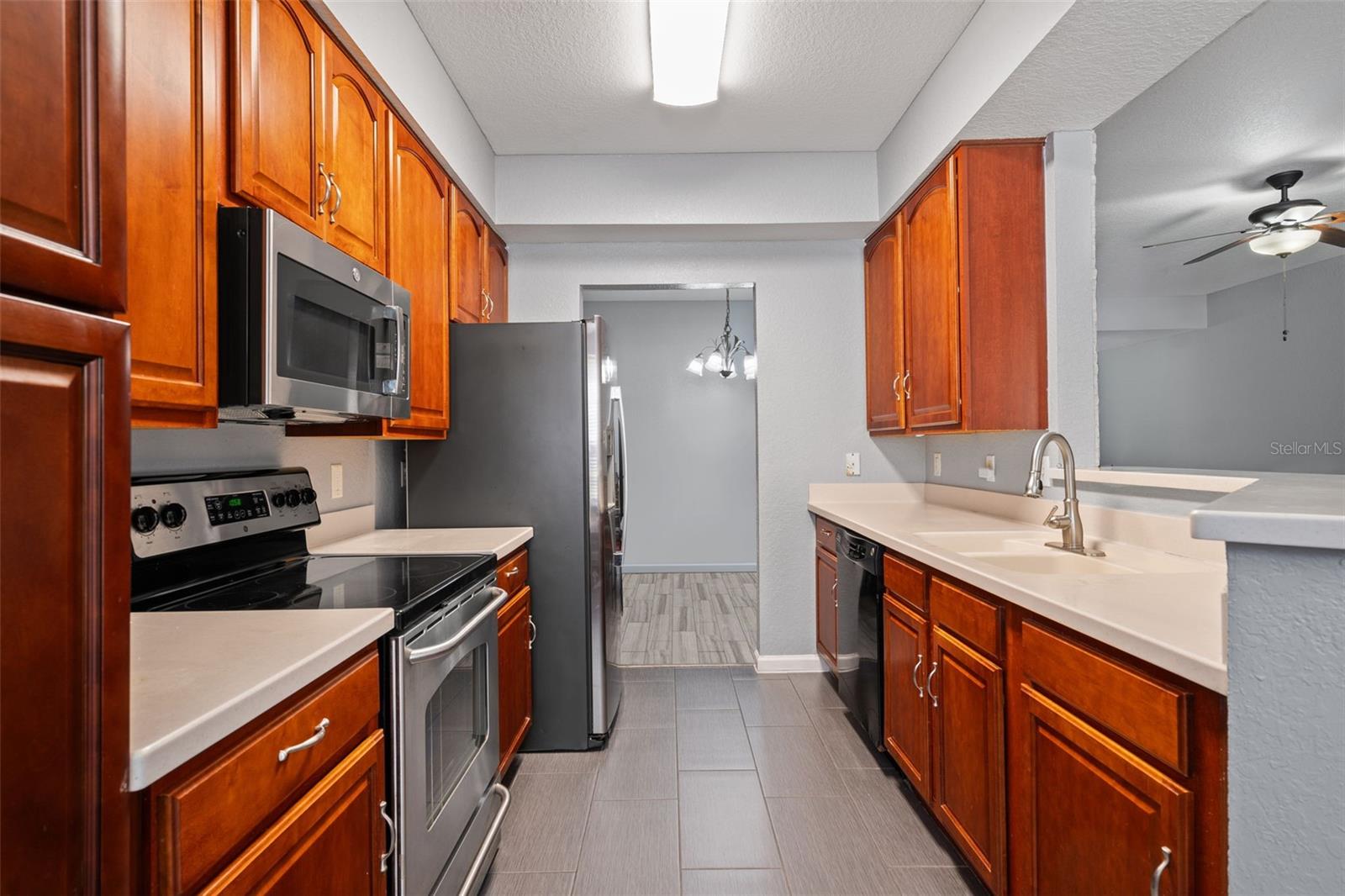 CARRIAGE HOMES/STONEBRIDGE COM - Residential