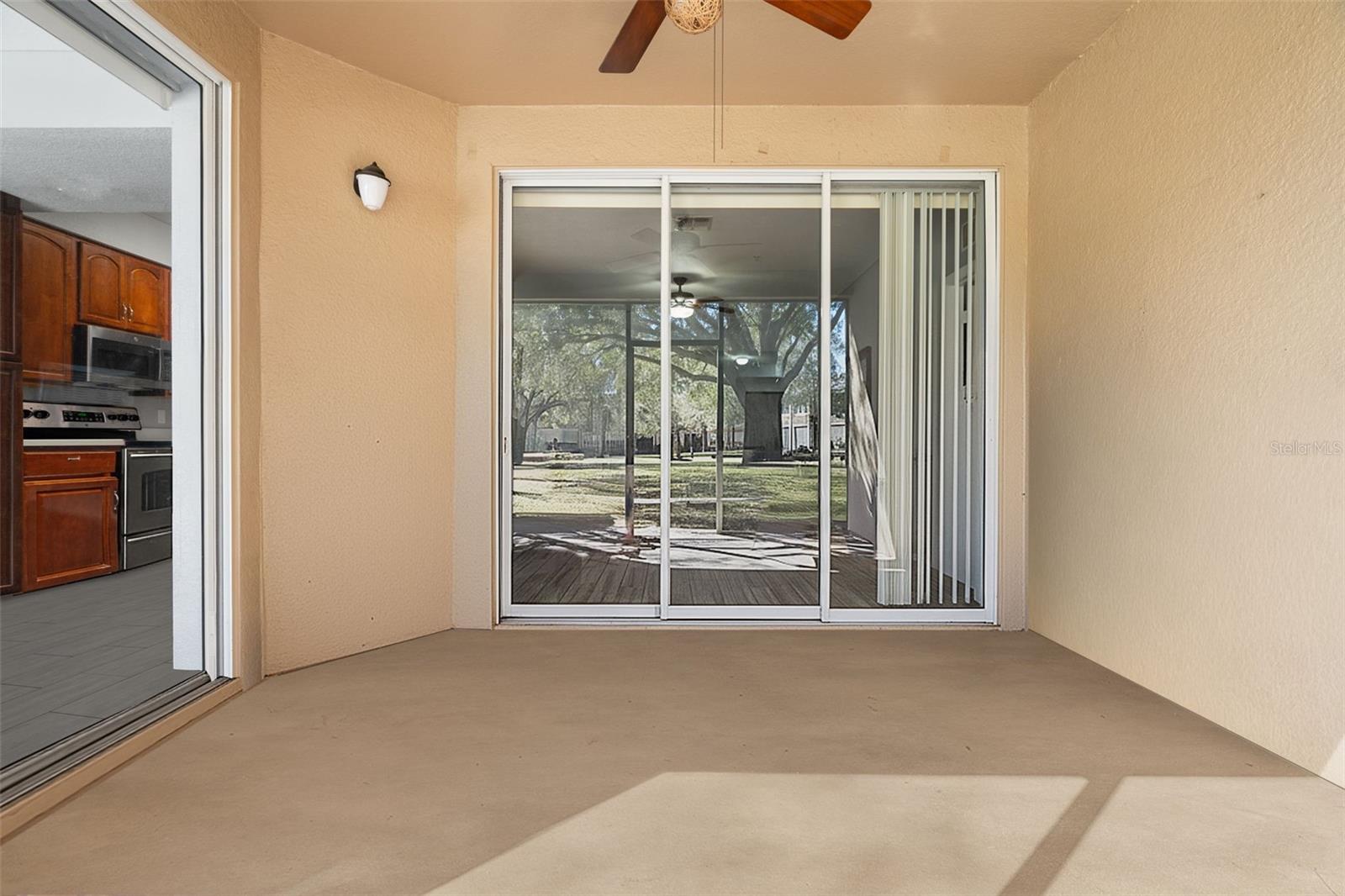 CARRIAGE HOMES/STONEBRIDGE COM - Residential