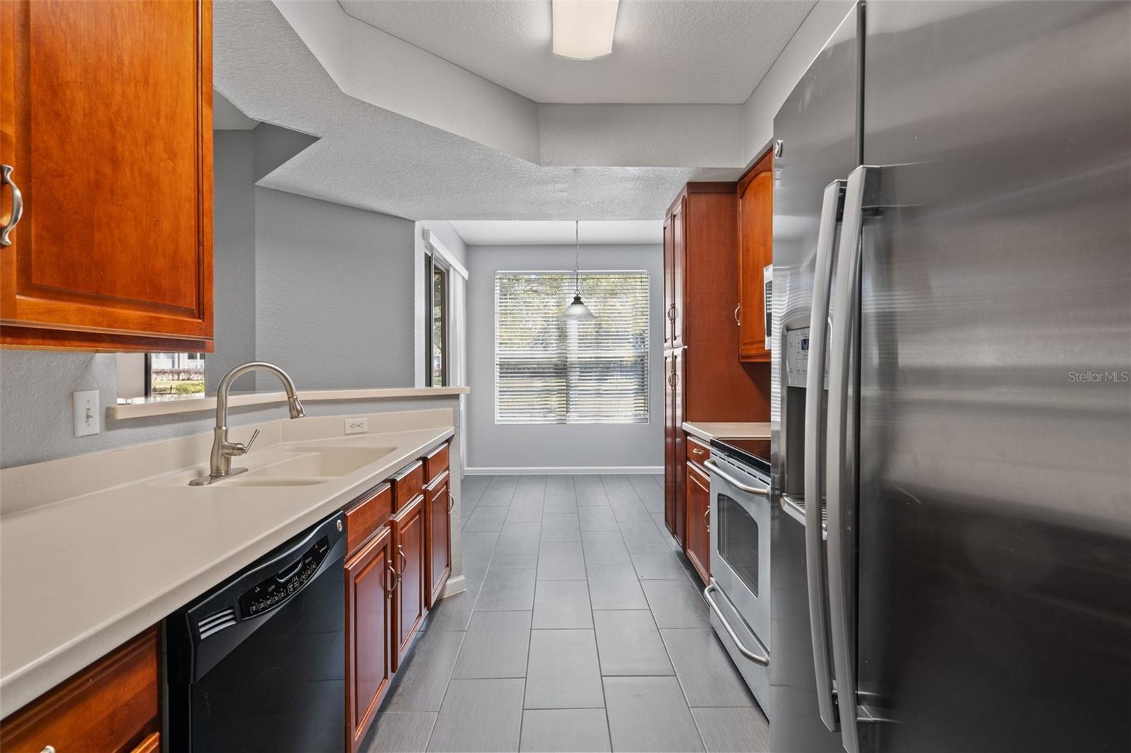 CARRIAGE HOMES/STONEBRIDGE COM - Residential