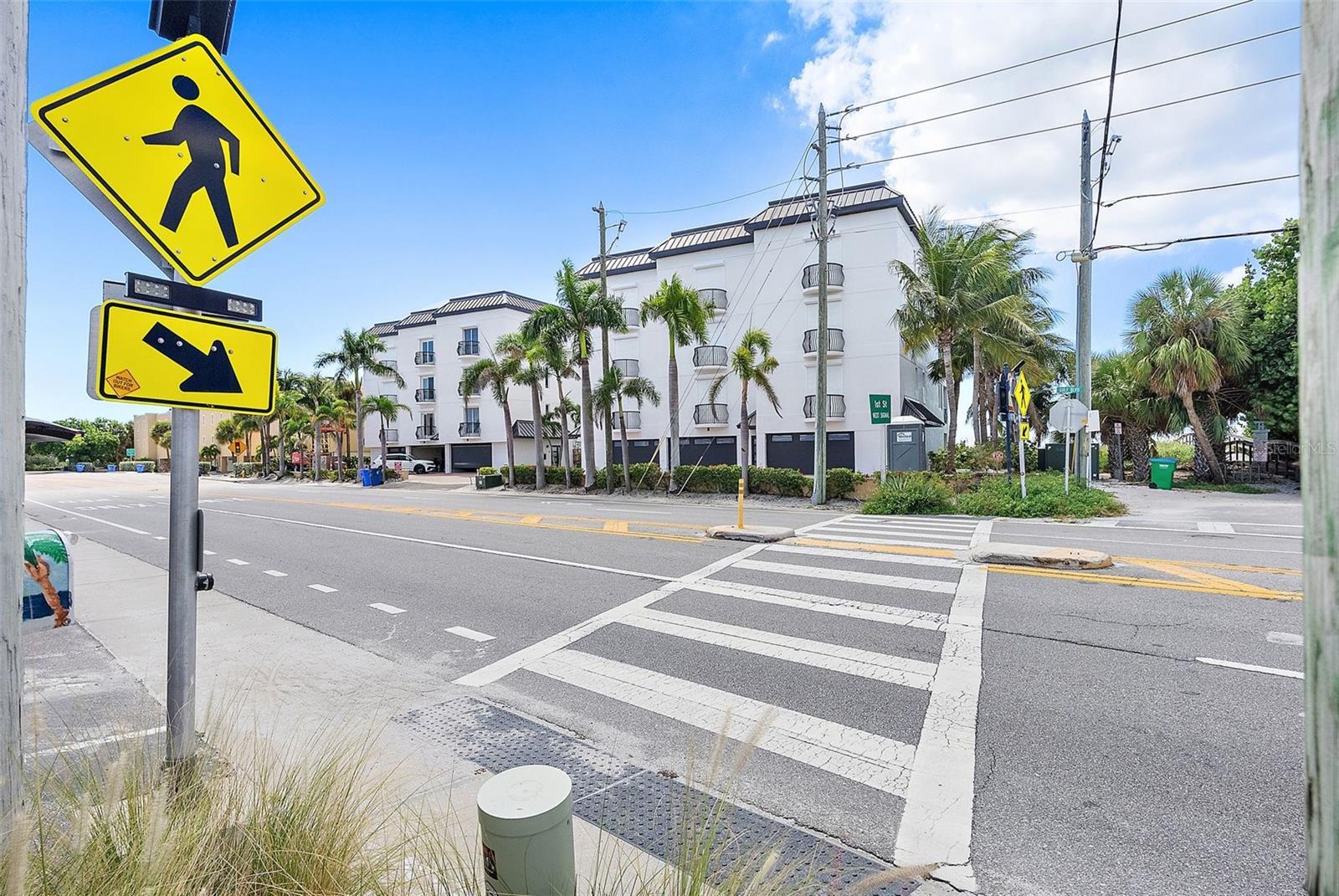 CAREFREE APTS CONDO - Residential