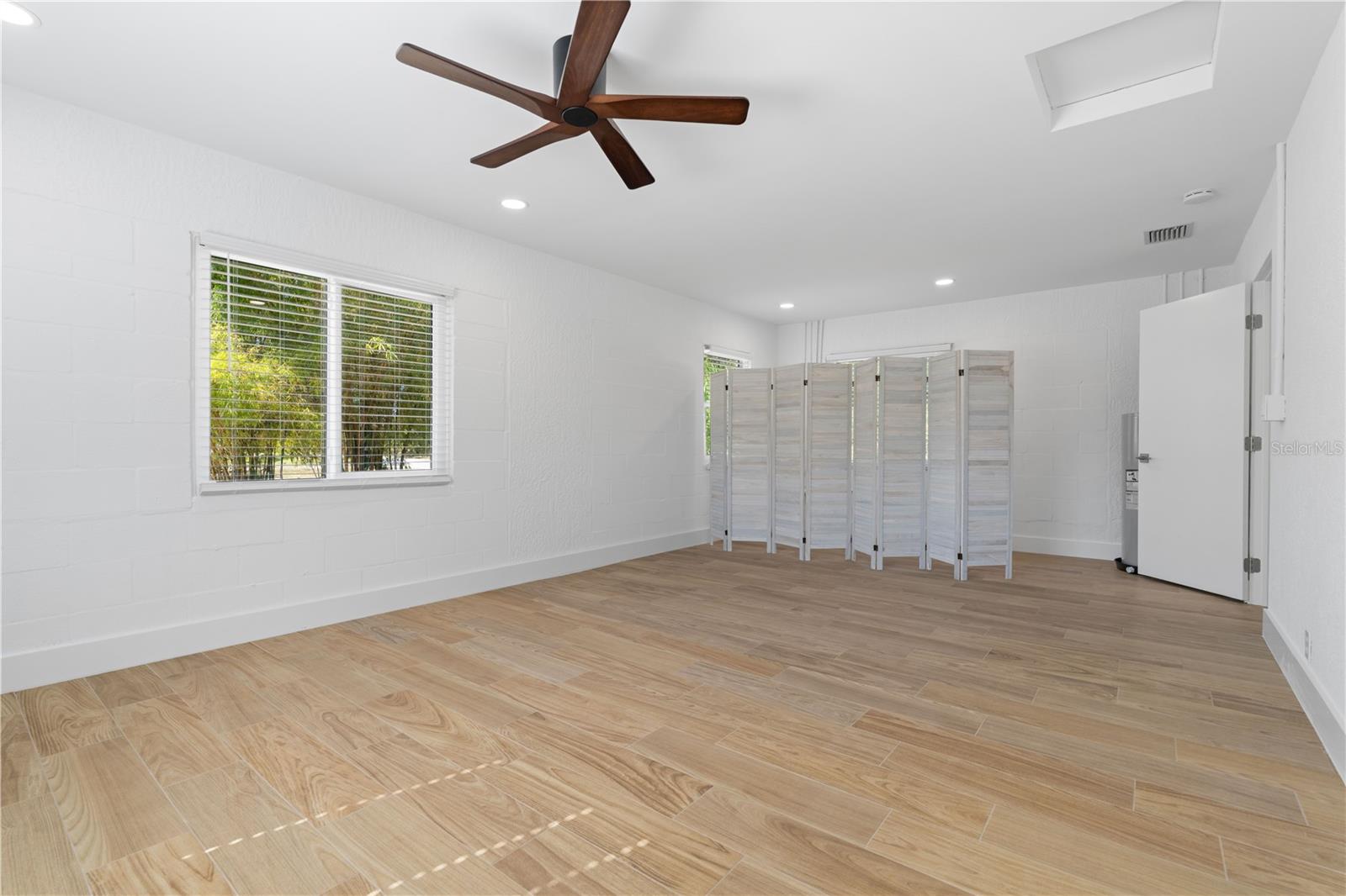 ENGLEWOOD GARDENS - Residential