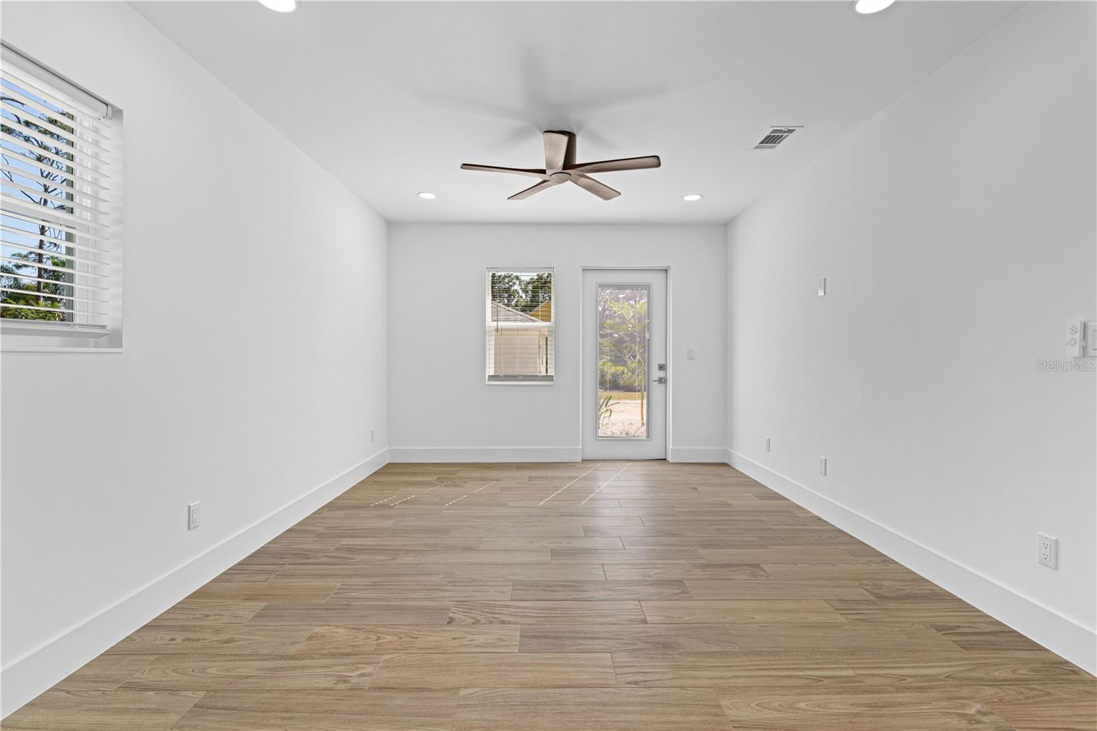 ENGLEWOOD GARDENS - Residential