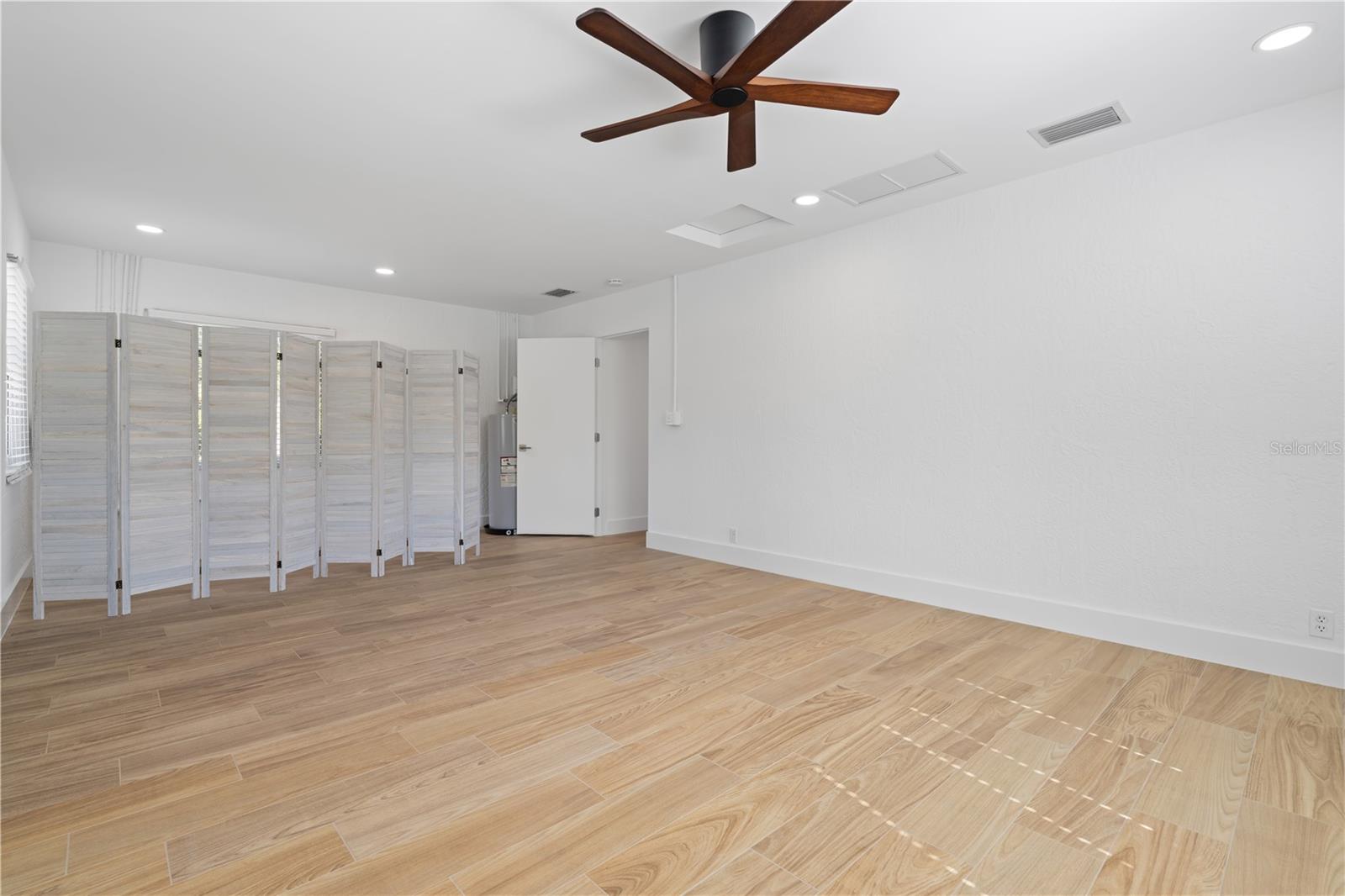 ENGLEWOOD GARDENS - Residential