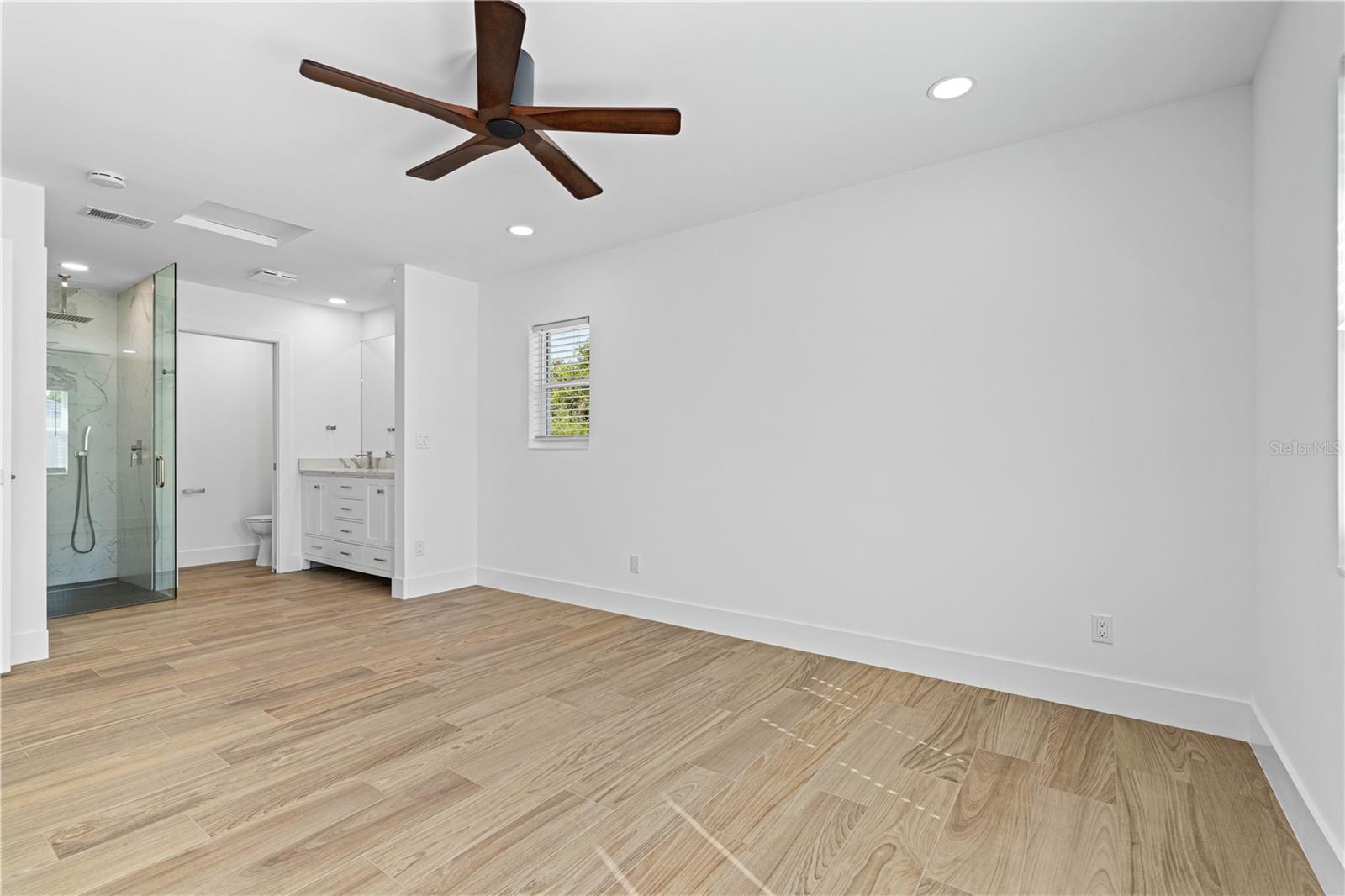 ENGLEWOOD GARDENS - Residential