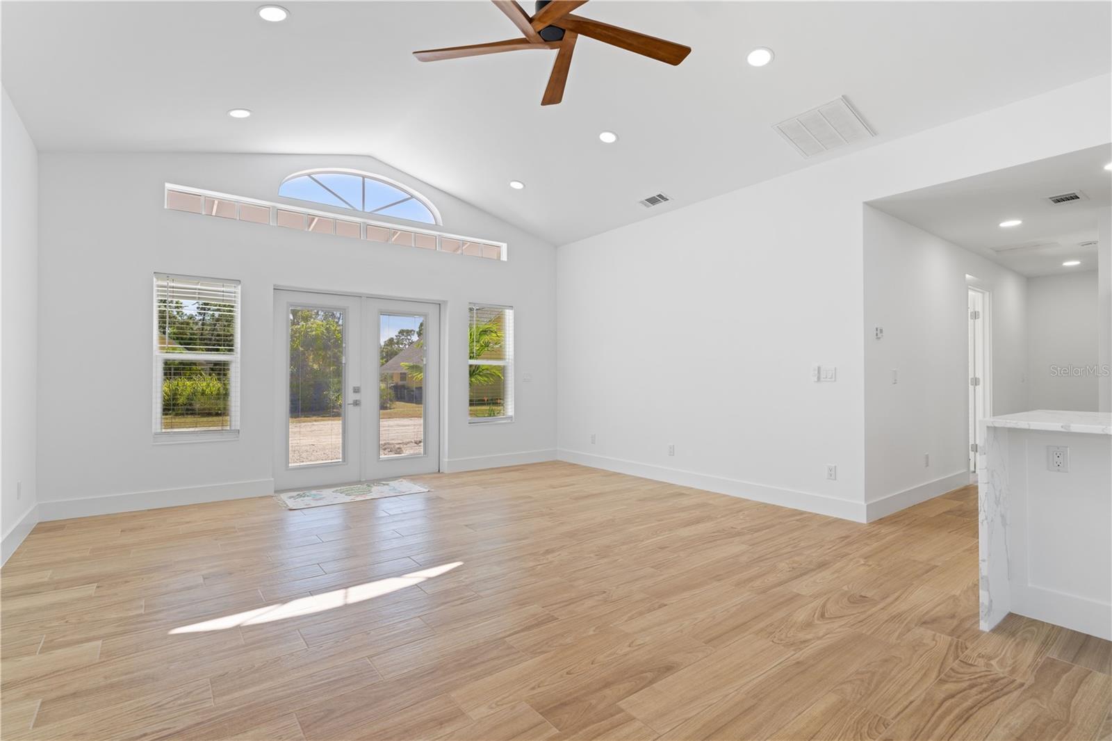 ENGLEWOOD GARDENS - Residential