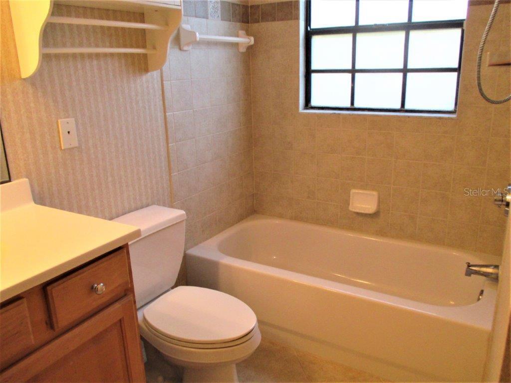 GOLFVIEW I CONDO - Residential Lease