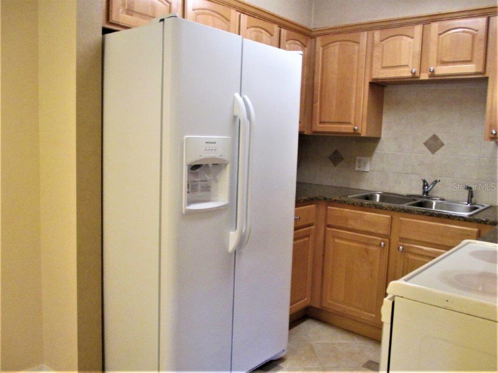 GOLFVIEW I CONDO - Residential Lease