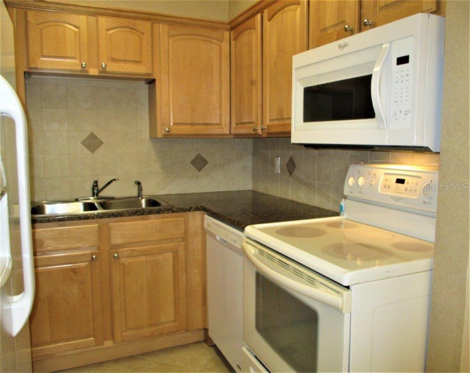 GOLFVIEW I CONDO - Residential Lease