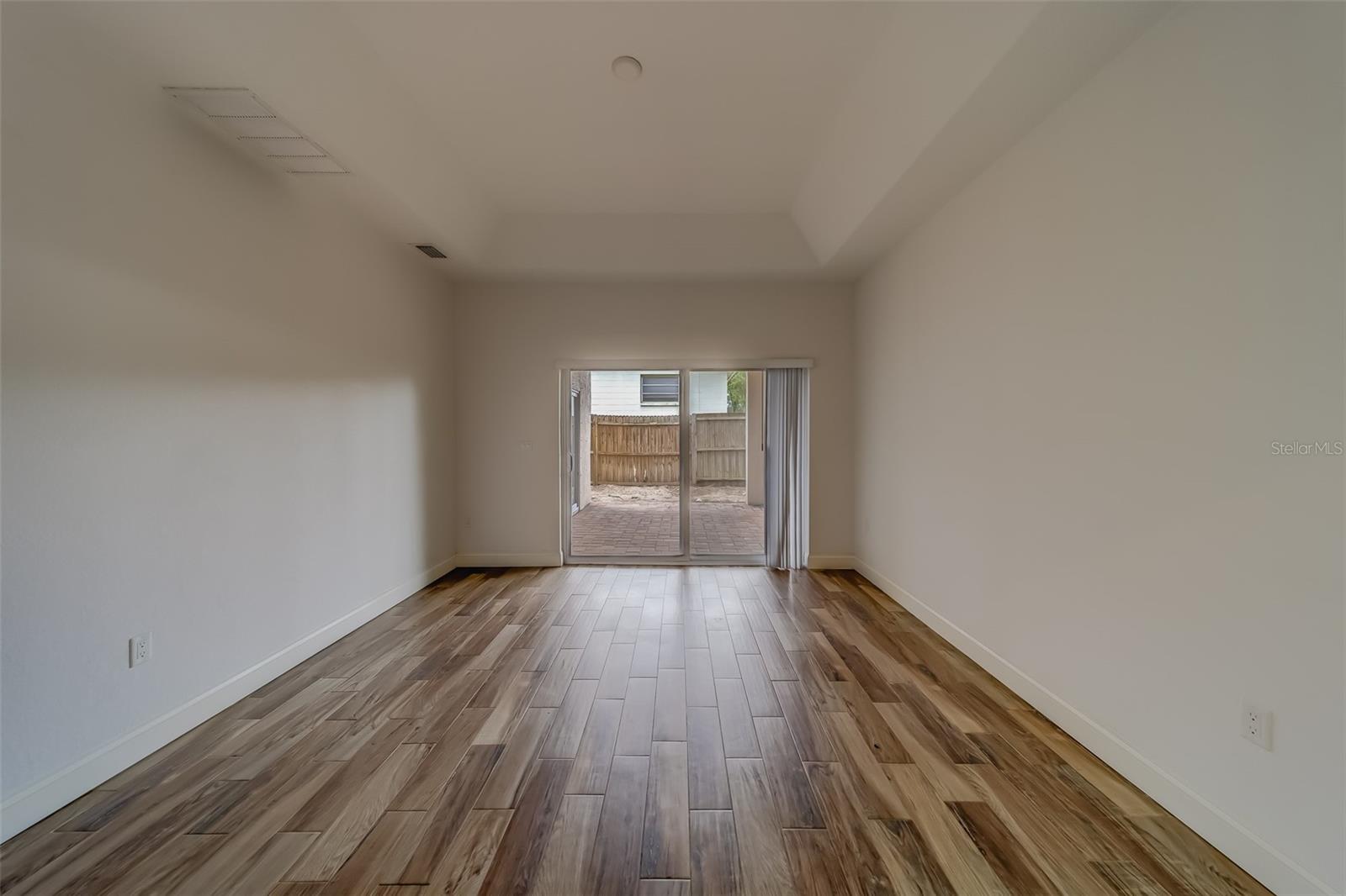 DIXIE PARK - Residential Lease