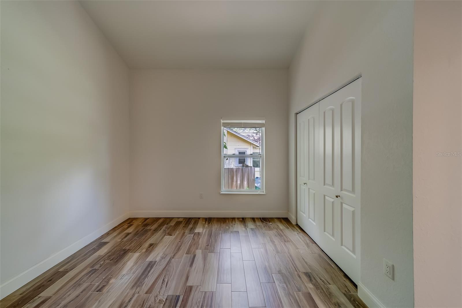 DIXIE PARK - Residential Lease