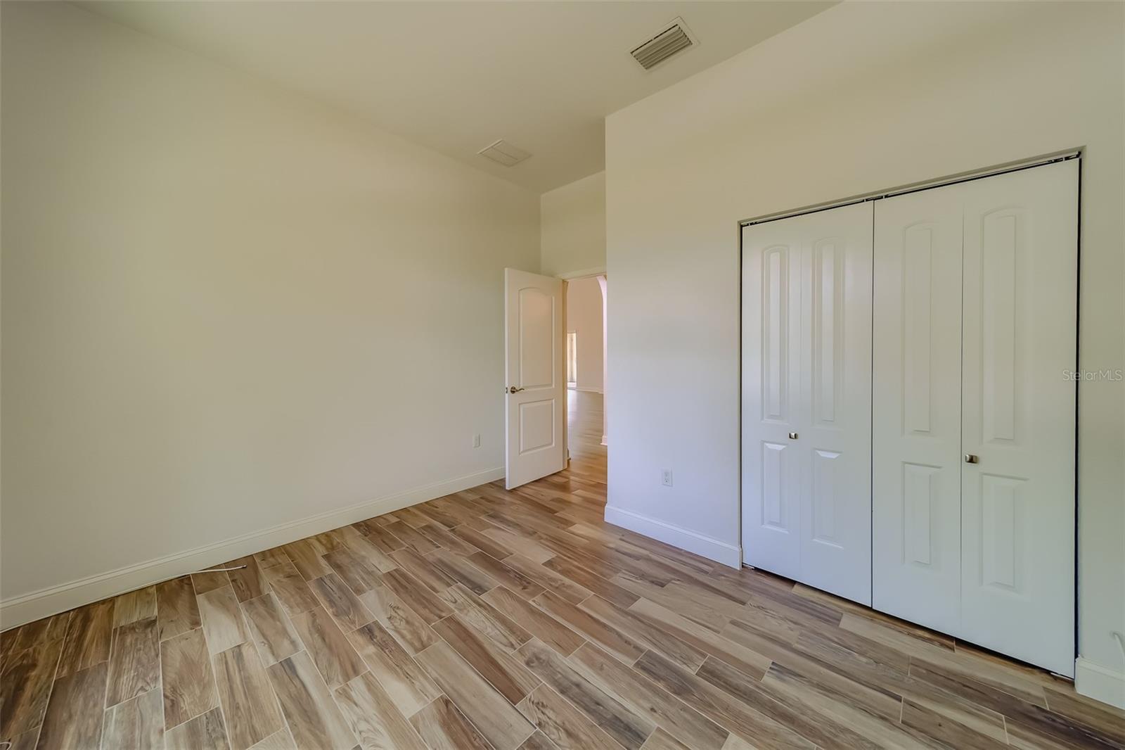 DIXIE PARK - Residential Lease