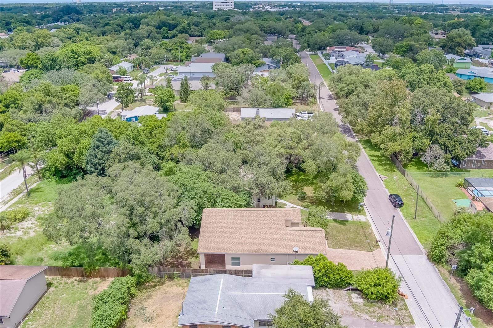 DIXIE PARK - Residential Lease
