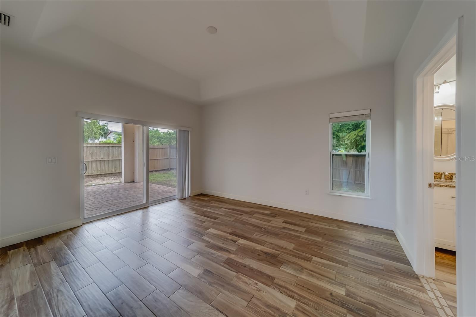 DIXIE PARK - Residential Lease