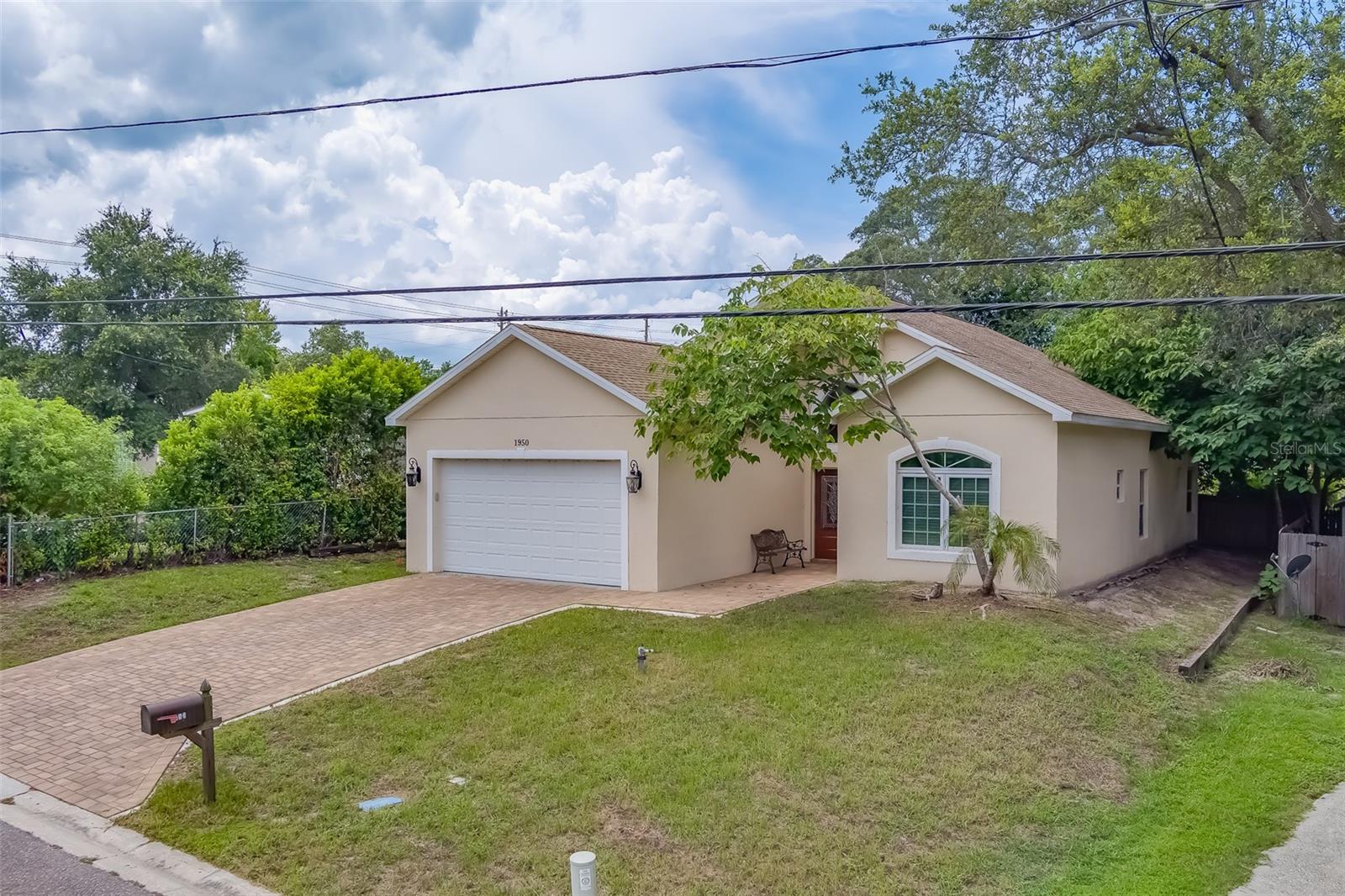 DIXIE PARK - Residential Lease