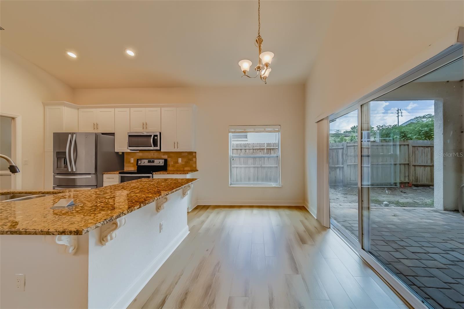 DIXIE PARK - Residential Lease