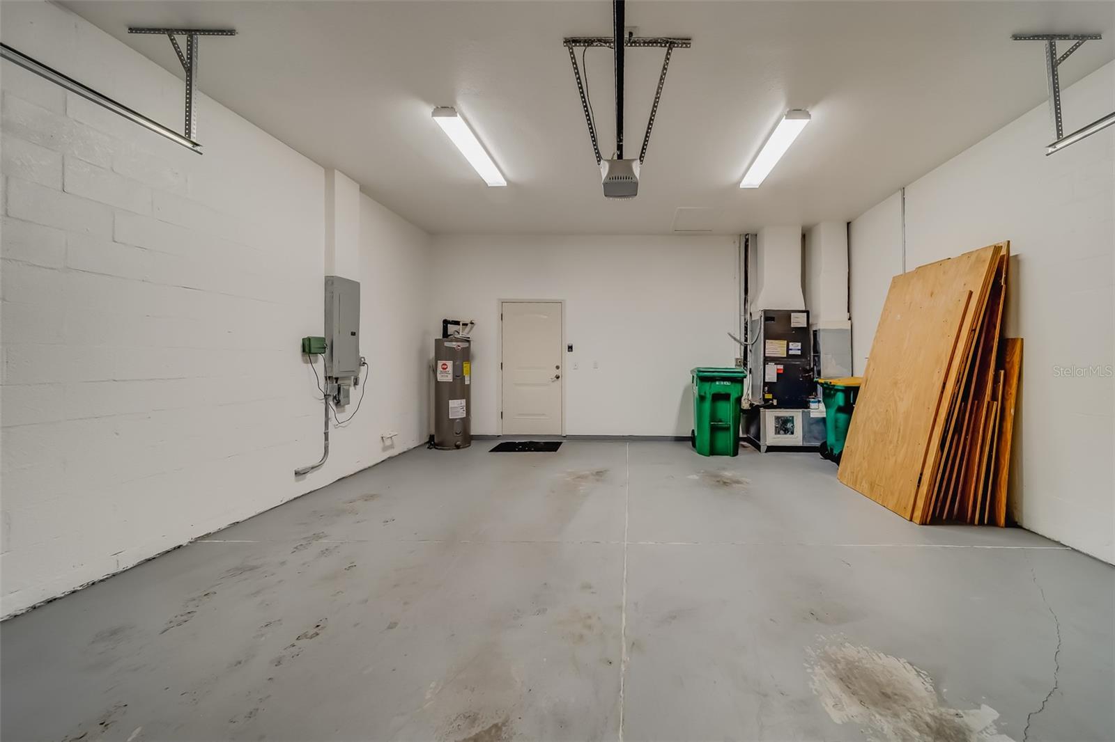 DIXIE PARK - Residential Lease