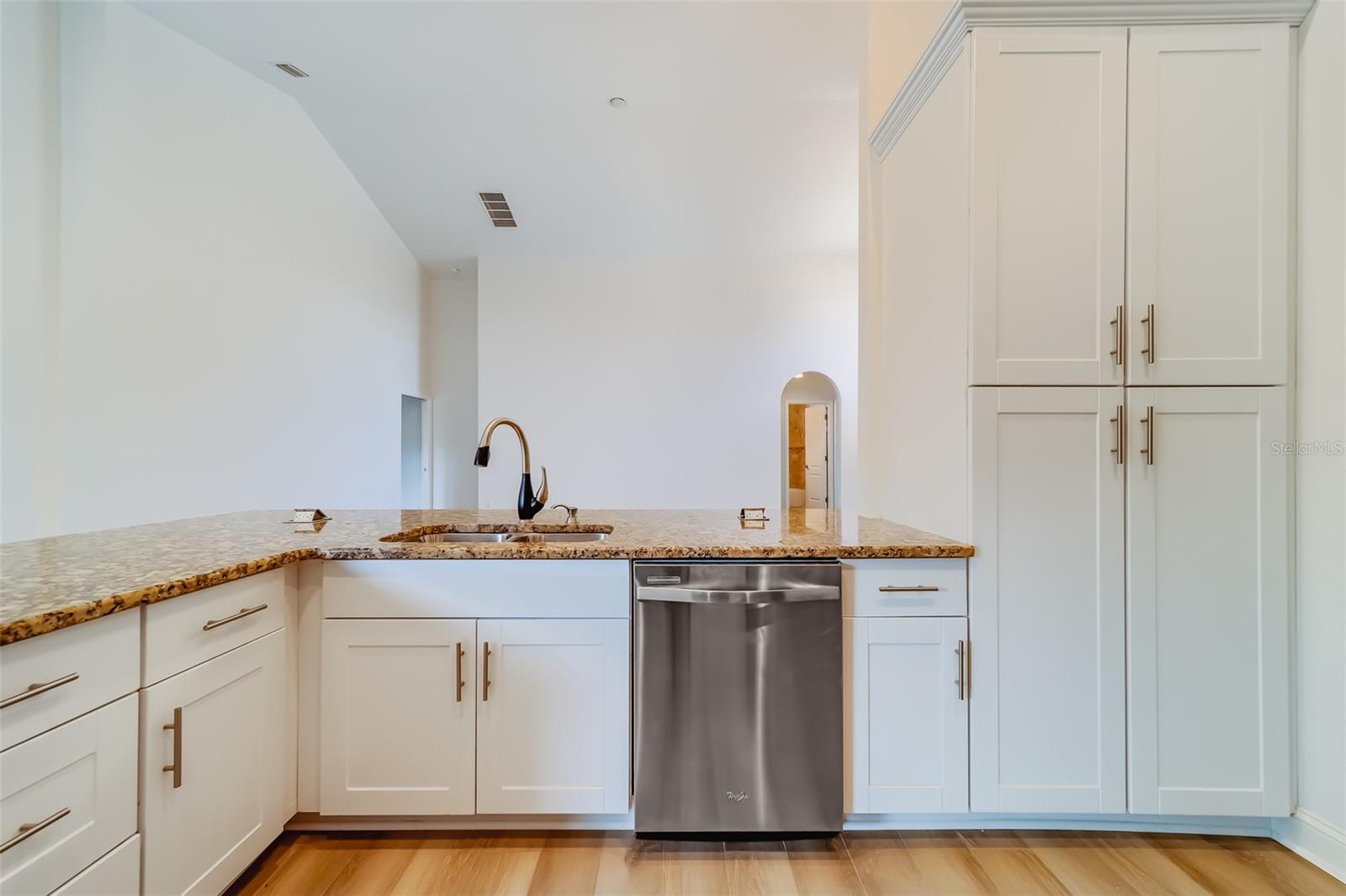 DIXIE PARK - Residential Lease