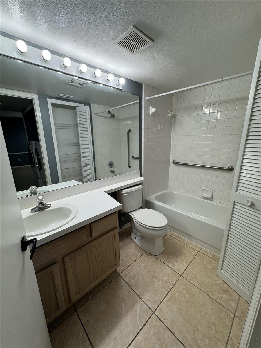 LAKEWOOD AT MEADOW WOODS PH 01 - Residential