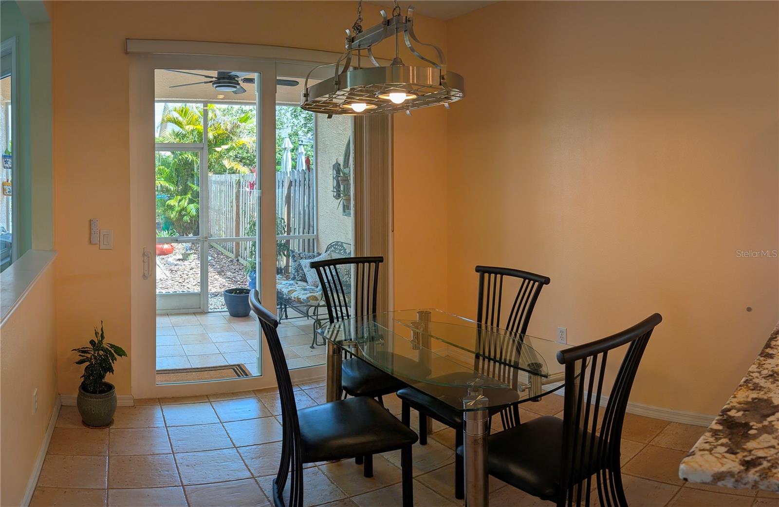 BROOKFIELD - Residential