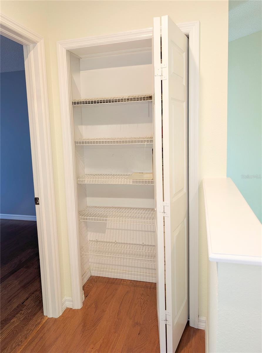 BROOKFIELD - Residential