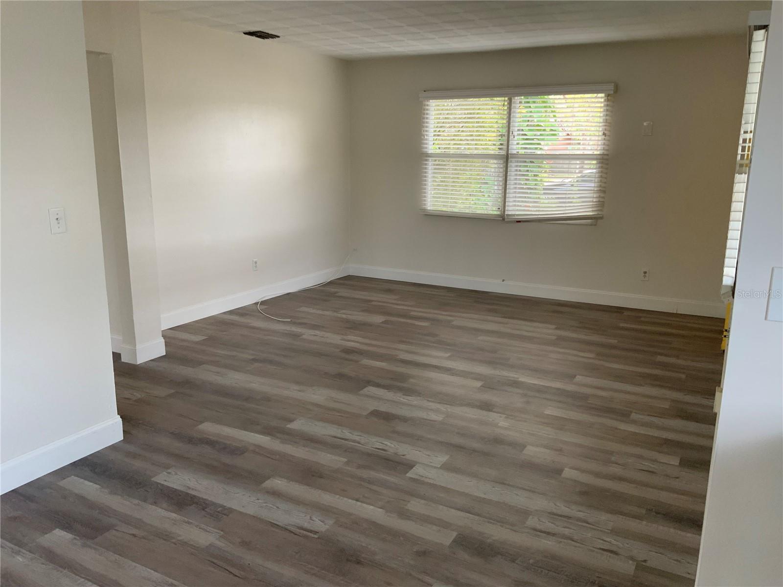 COLONIAL PARKS SUB - Residential