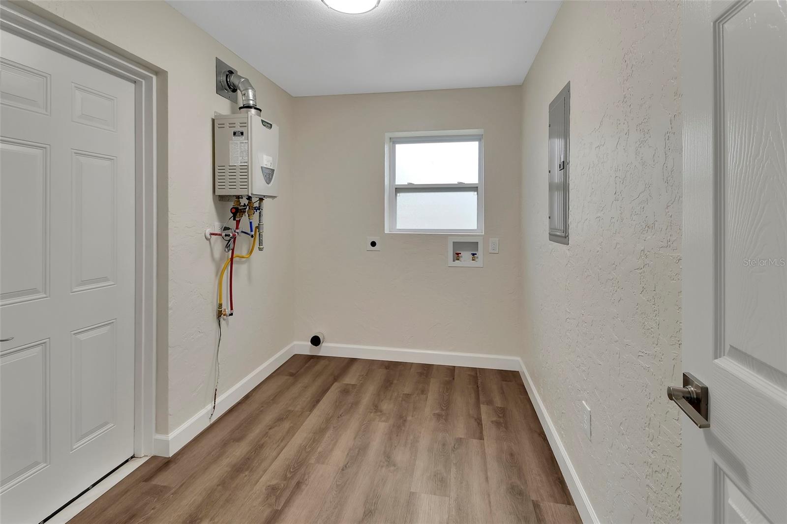 PLANTATION ESTATES UNIT 11 - Residential