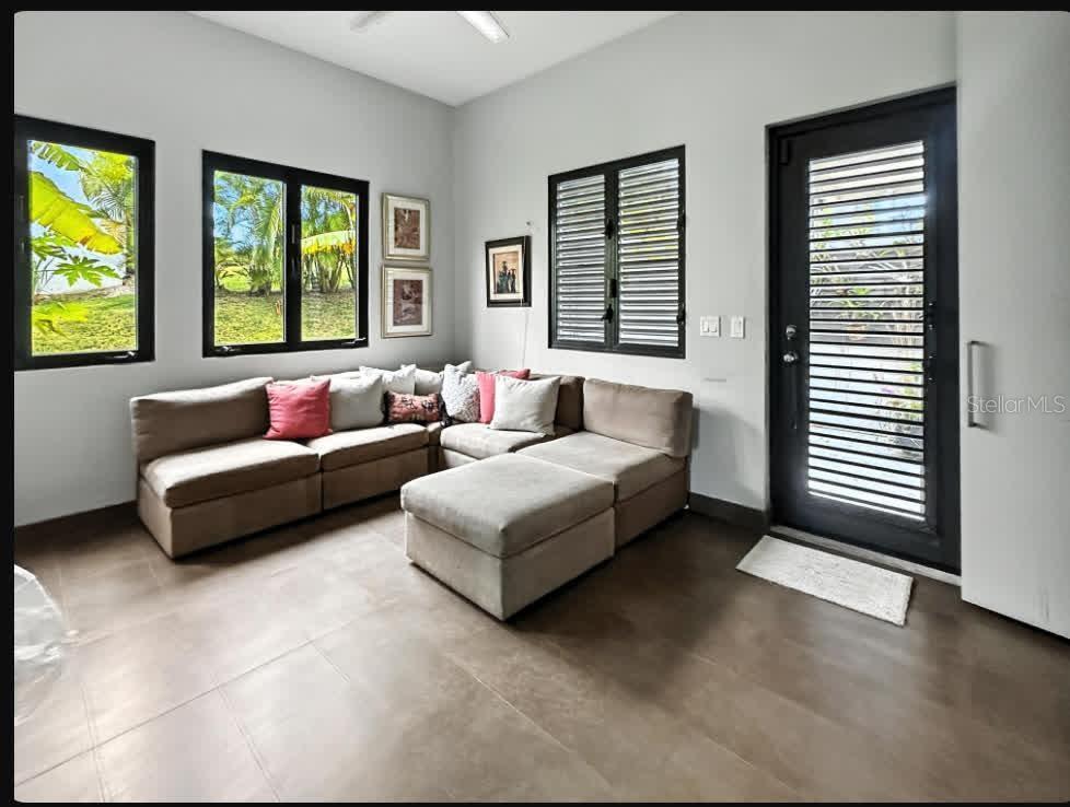 HARBOUR VIEW - Residential