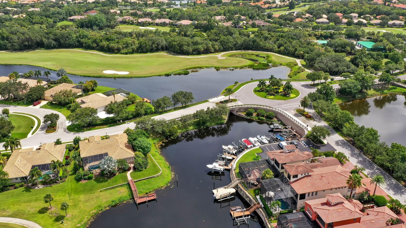 WATERLEFE GOLF & RIVER CLUB - Residential