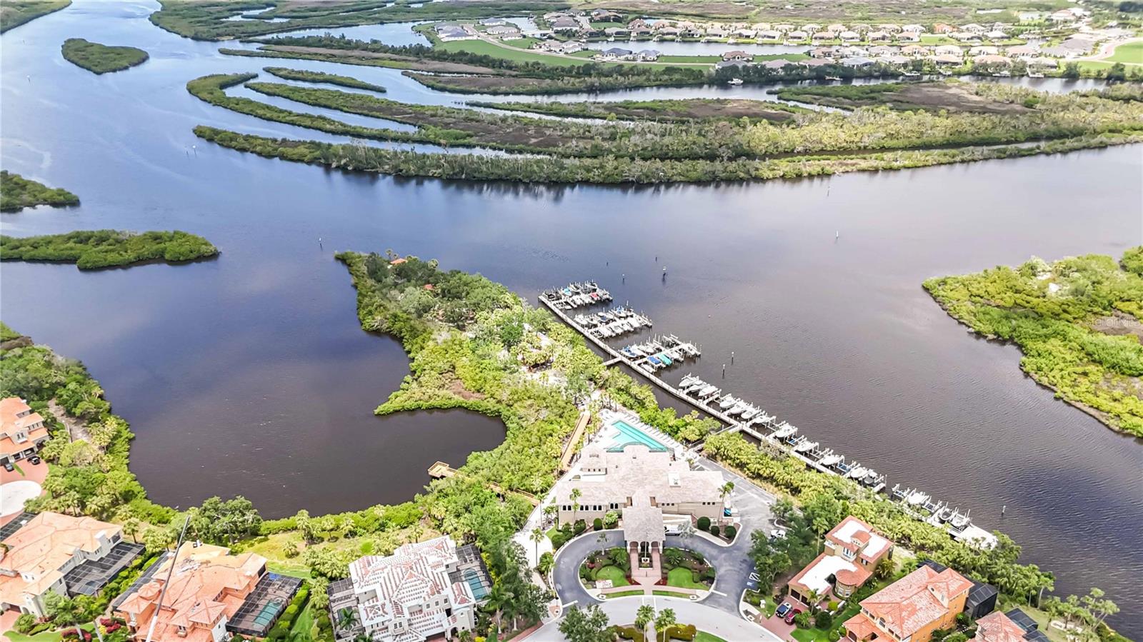 WATERLEFE GOLF & RIVER CLUB - Residential