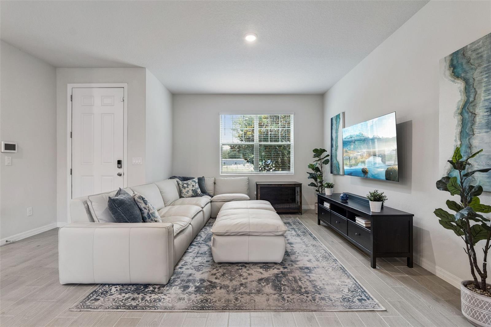 942 LEGACY WINDS WAY