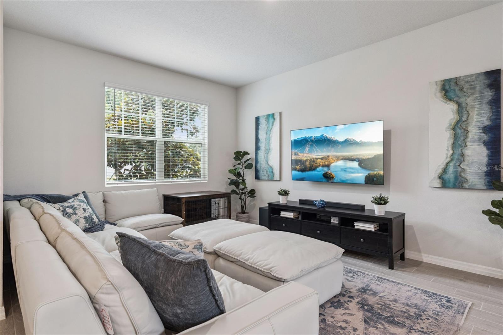 942 LEGACY WINDS WAY