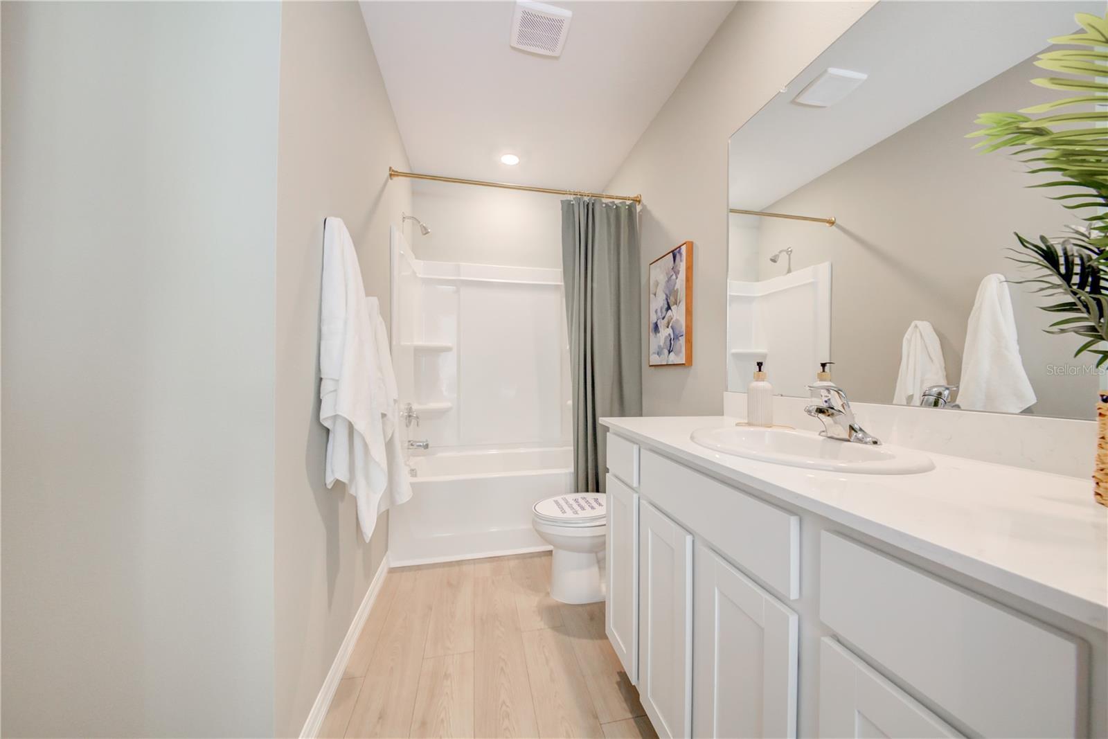 GARDENS AT BAY STREET - Residential