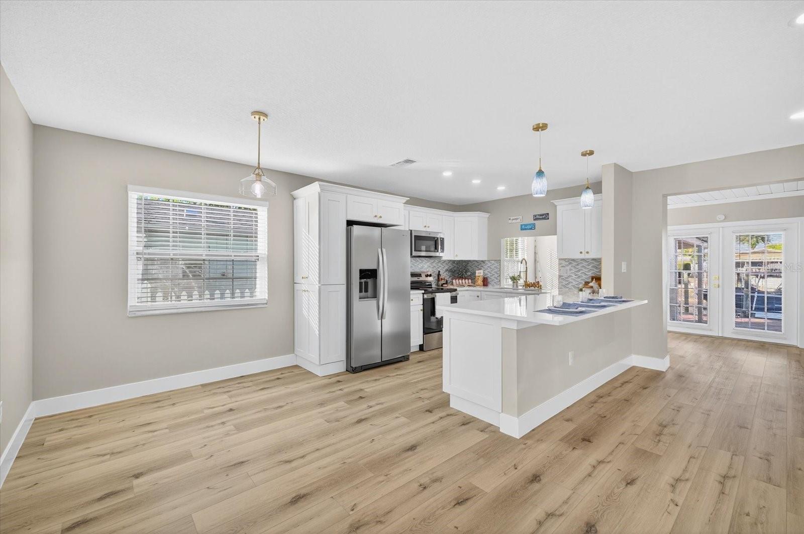 FLOR A MAR - Residential