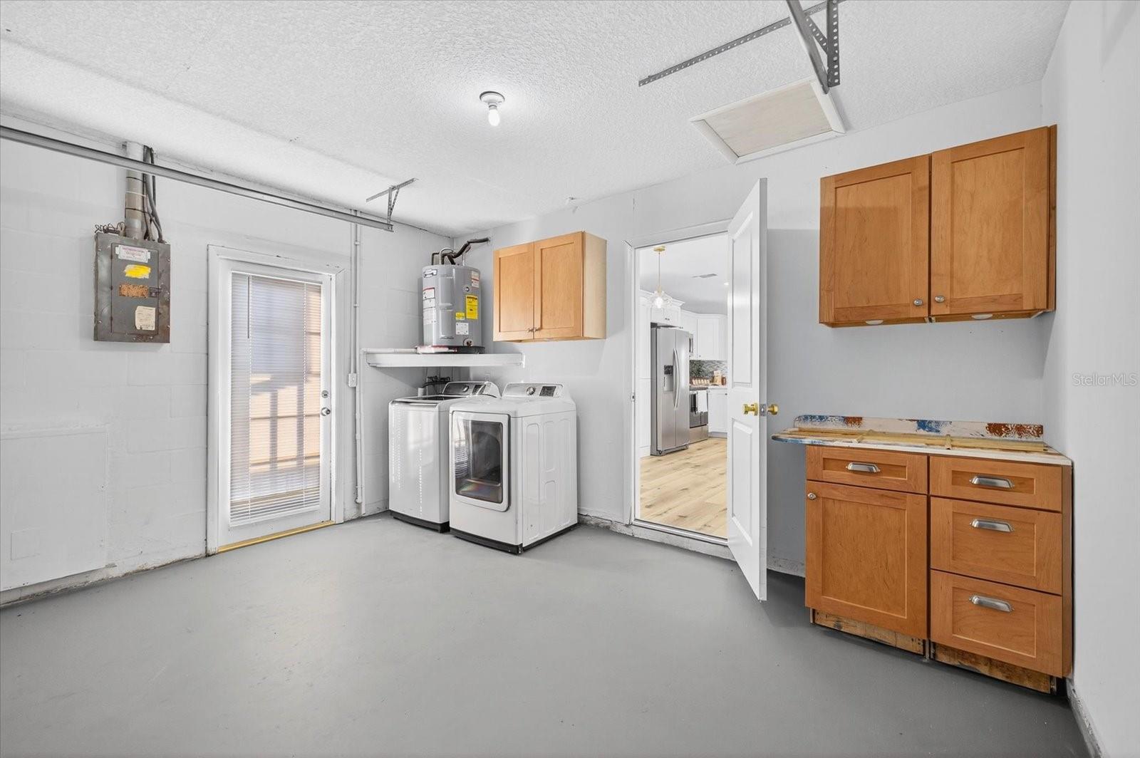 FLOR A MAR - Residential