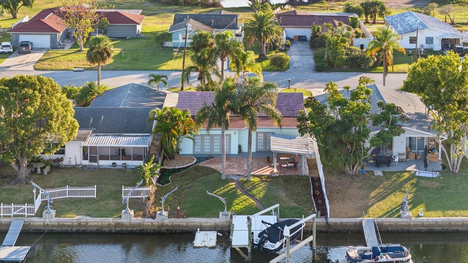 FLOR A MAR - Residential